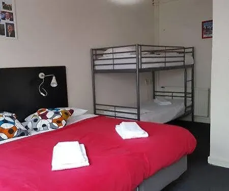 Отель Amsterdam Fauquemont 2*